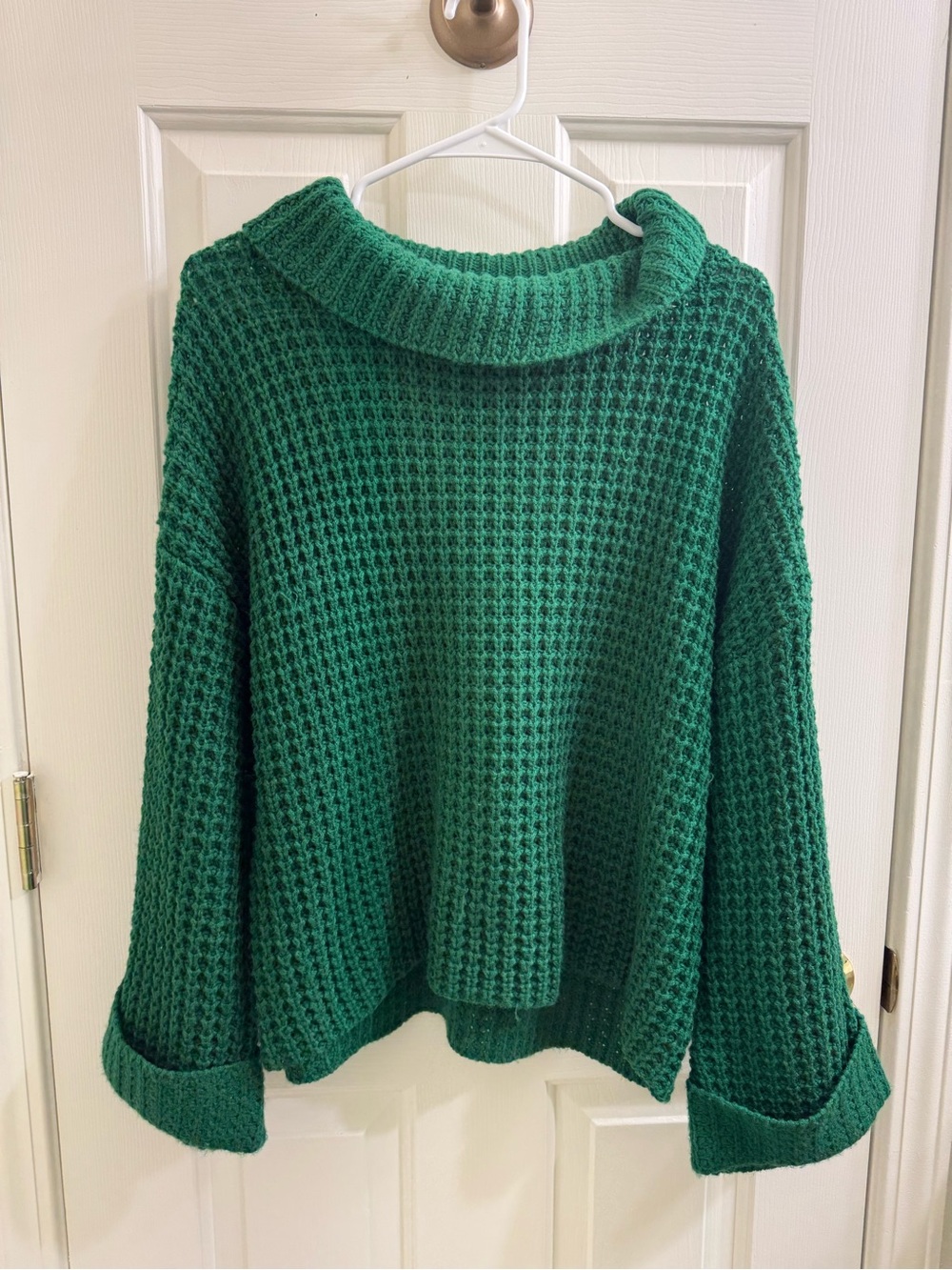 Cozy Women's Green Waffle Knit Sweater
